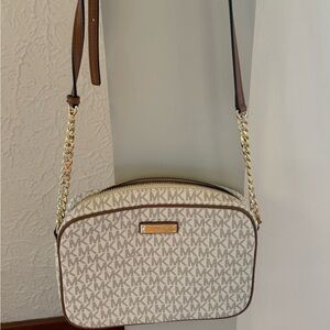 Michael Kors Jet Set Large Printed Logo Crossbody Bag